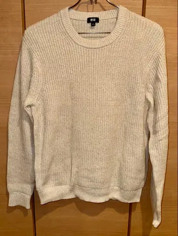 UNIQLO 크림색 M 사이즈 니트 스웨터