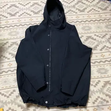 UNIQLO U 블랙 마운틴 후드티