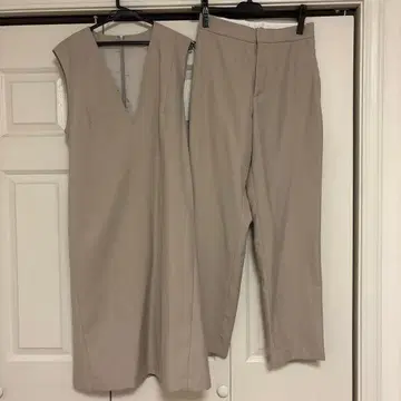 Mila Owen 아이보리 팬츠 셋업