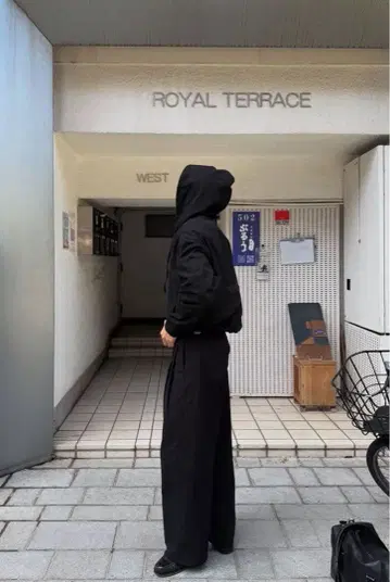 THE CLE TWO TUCK COTTON WIDE PANTS