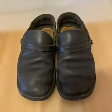 오로라 슈즈 미들 잉글리쉬 블랙