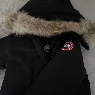 Canada Goose Arctic Program 블랙 다운 자켓