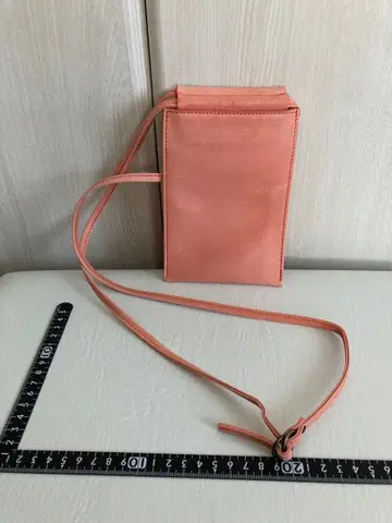 B.stuff 스마트폰 숄더 쉘