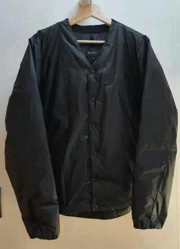 에카르 다운 자켓