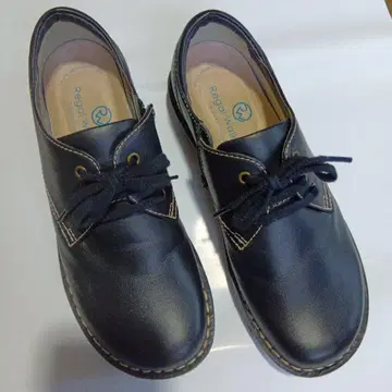 Regal Walker 블랙 로퍼