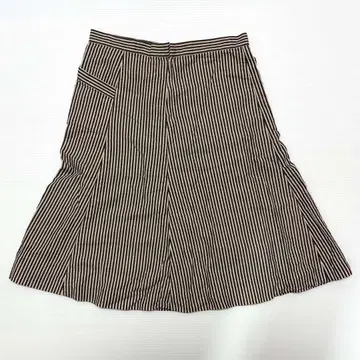 MARC JACOBS 스트라이프 플레어 스커트 무릎 기장