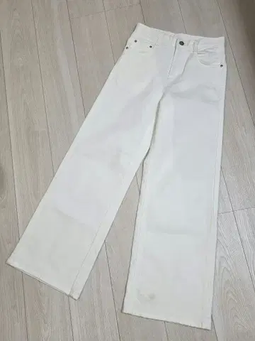 EVERYDAY I LIKE. 화이트 와이드 데님