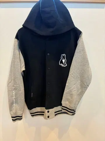 soccer junky 후드 부착 점퍼 L 블랙/그레이