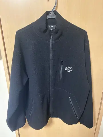 A.P.C. 블랙 플리스 자켓
