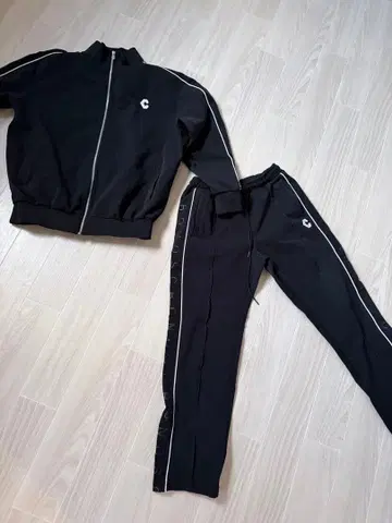 CRONOS 셋업 하의 L 사이즈 상의 M 사이즈