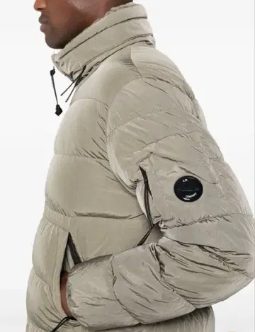 [ 새상품급 ] C.P. Company 다운 자켓