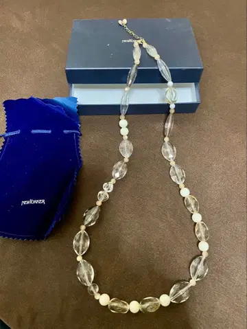 NEWYORKER 클리어 비즈 목걸이