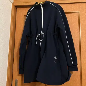 복수외모 트랙 자켓 원피스풍 아우터 쿠레마구 에어 속기모 네이비