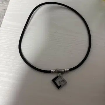 코란토테 목걸이 블랙