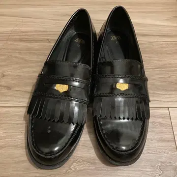 ZARA 블랙 코인 로퍼