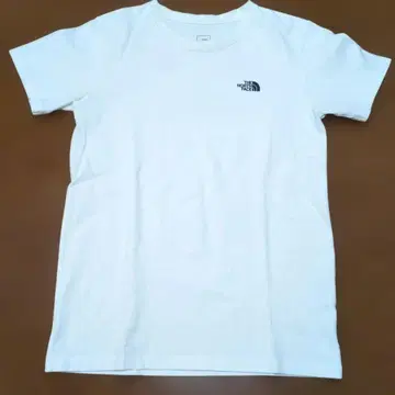 THE NORTH FACE 화이트 반팔 T셔츠