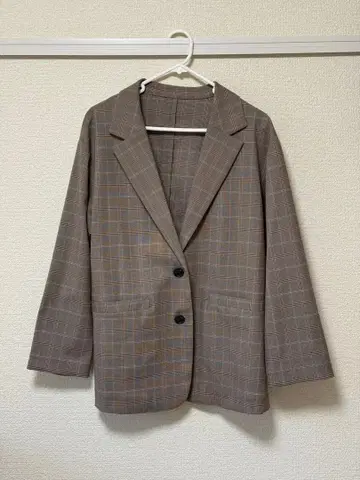 브라운 계열 체크 테일러드 자켓