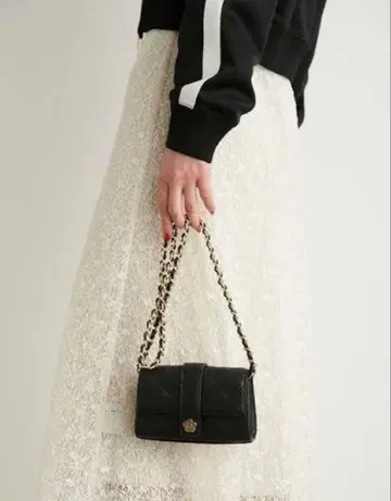 릴리 브라운 마리콴트 블랙 체인 미니 숄더백
