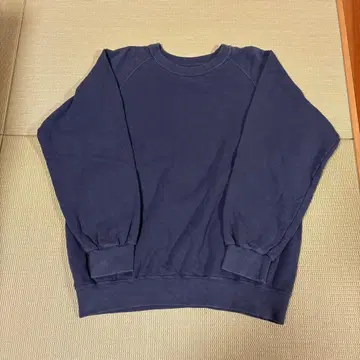 쿠메 섬유 네이비 맨투맨