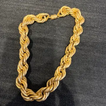 골드 트위스트 체인 목걸이