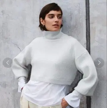 새상품급 FRAY I.D 백 트위스트 숏 길이 풀오버