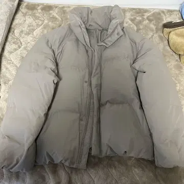 UNIQLO M 사이즈 다운 자켓