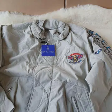 SKYLINE 레이스 팀 자켓 그레이 최종 가격입니다.