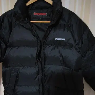 vans 블랙 다운 자켓 M 사이즈