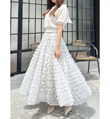 [ 미사용품 ] dazzlin 다즐린 모티브 볼륨 플레어 스커트 M