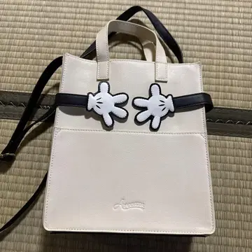 Areeam 미키 손 모티브 화이트 숄더백