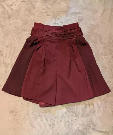 axes 액시즈 사이드 플리츠 큐롯 스커트