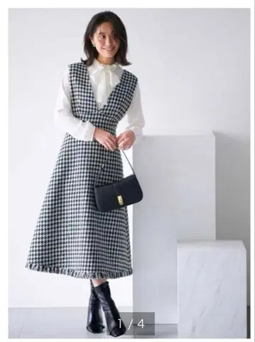 셀포드 전개 오버롤 스커트