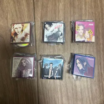 NANA CD풍 아크릴 참 캡슐 토이