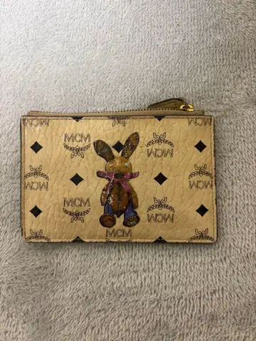 MCM 토끼 자수 코인 케이스