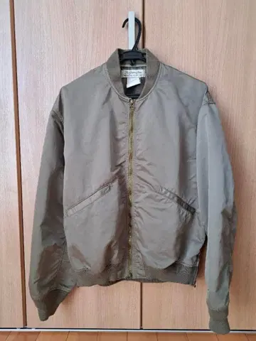 REMI RELIEF 사이드 집 MA-1