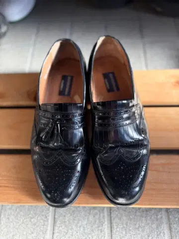 BOSTONIAN 블랙 가죽 로퍼