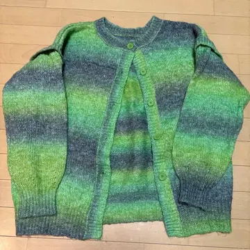 위고 그린 계열 울 혼방 가디건 F