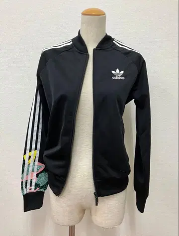 adidas 컬러풀 그래픽 저지 XS (32)