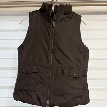 리버서블 체크 무늬 다운 베스트 후드 퍼 포함