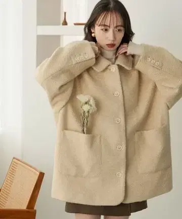 새상품급 hinari 스탠 칼라 샤기 미들 코트