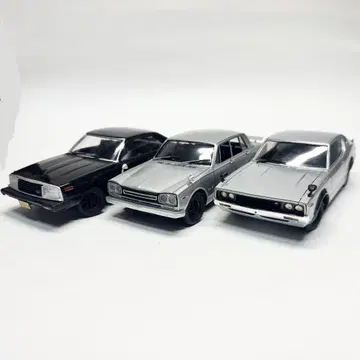 아오시마 후지미 1/24 스카이라인 3세대 완성품