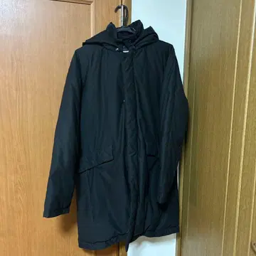 유나이티드 애로우즈 블랙 후드 부착 롱 다운 자켓