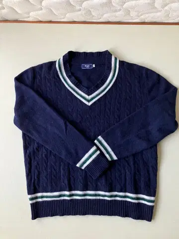네이비 칠드런 스웨터 케이블 짜임 V넥