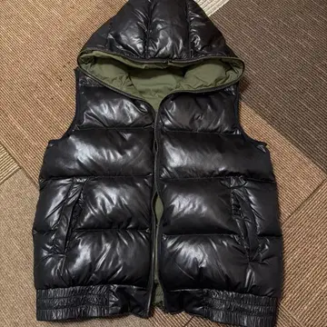 후드 부착 블랙 다운 베스트