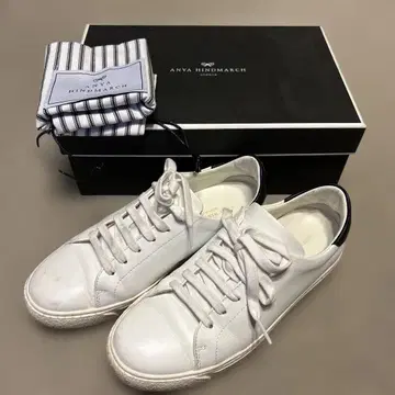 ANYA HINDMARCH 가죽 스니커즈 안야 힌드마치