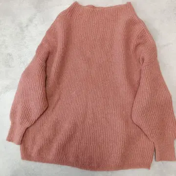 새상품급 윔 가젯 모헤어 니트 보틀넥 더스티 핑크 돌먼 슬리브