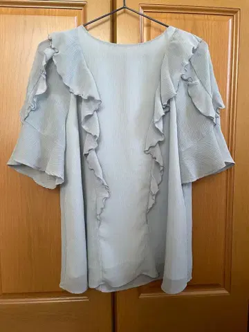 아푸와이저 리셰 프릴 블라우스