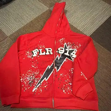 FLR 914 레드 후드 부착 후드티