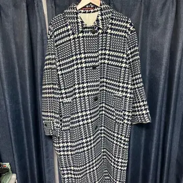 콩트와르 데코토니에 유니클로 롱 코트