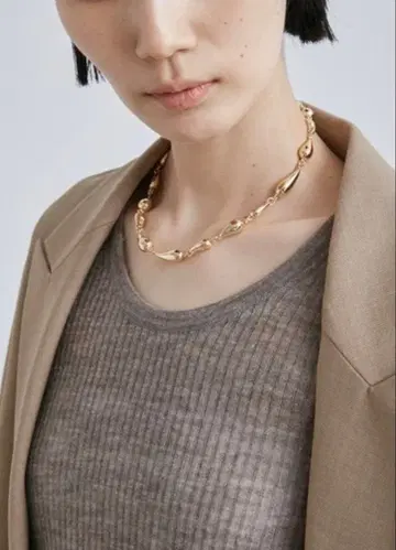 미스 로에 목걸이 MIESROHE DROPMOTIFNECKLACE